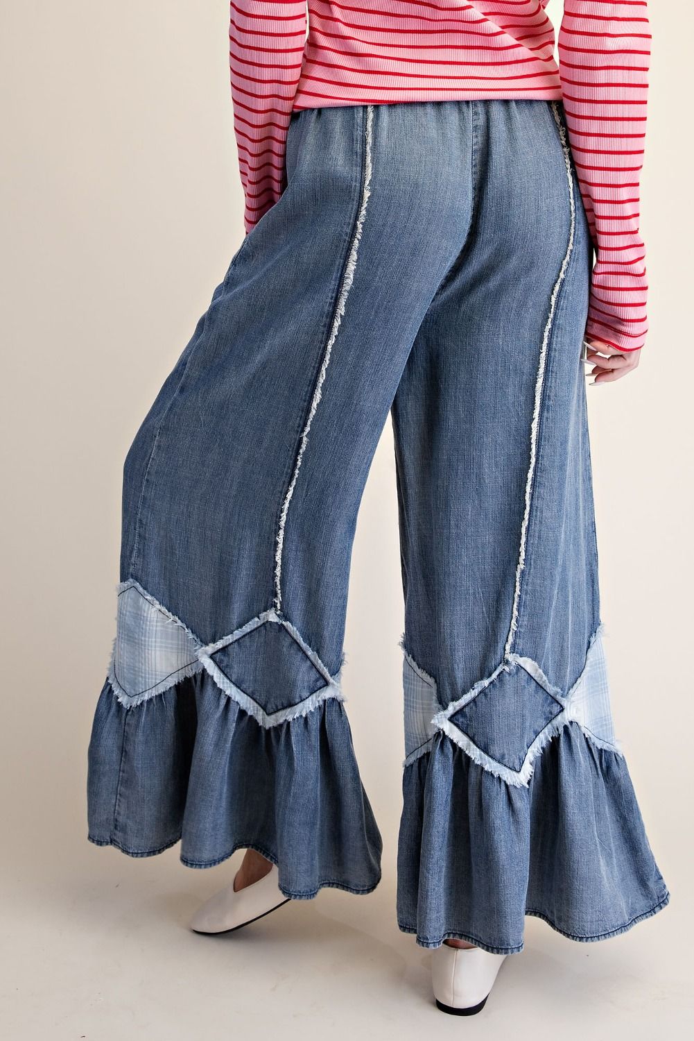 RUFFLE BOTTOM WASHED CHAMBRAY PANTS