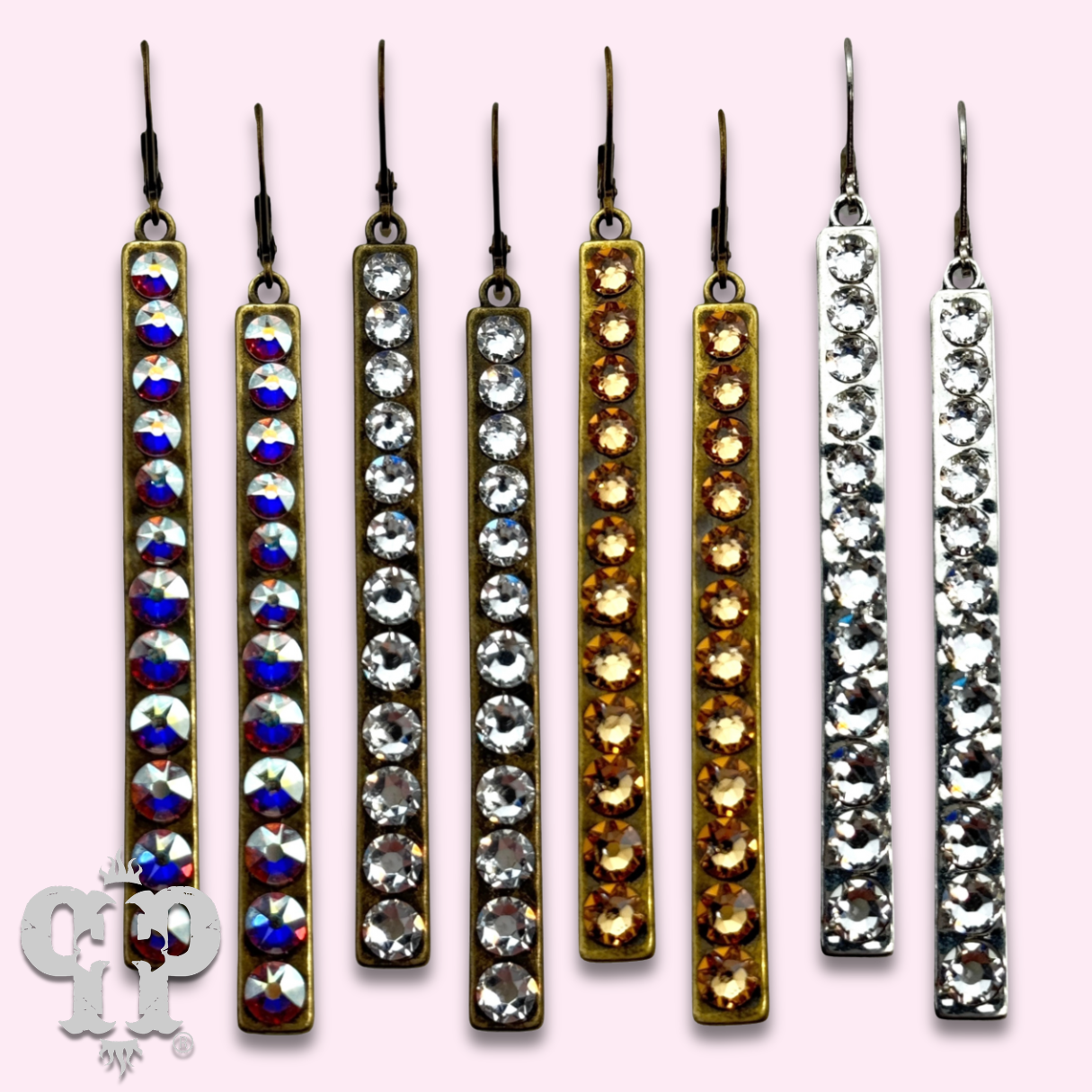 Sleek bar earring with Austrian crystals: White
