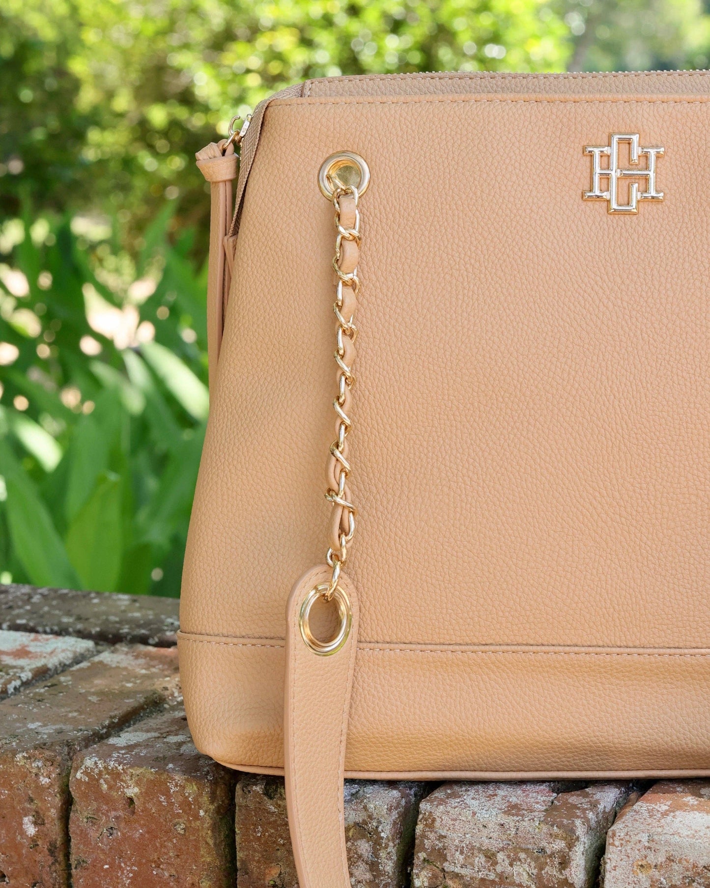 Teegan Tote Tan: Default