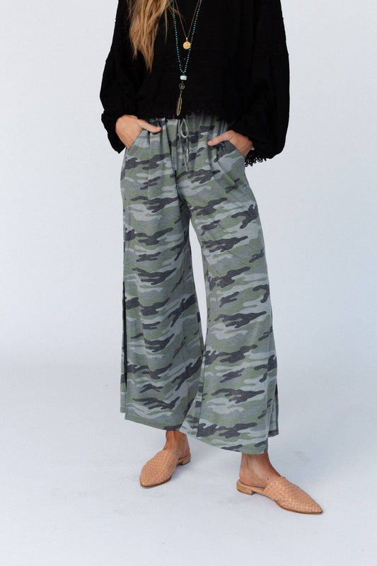 Casual Wanderer Wide Leg Slit Pants - Charcoal Camo Pant: L