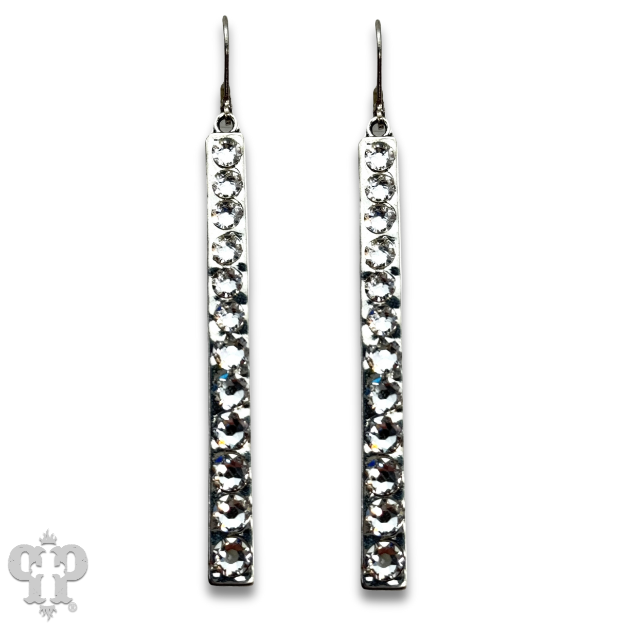 Sleek bar earring with Austrian crystals: White