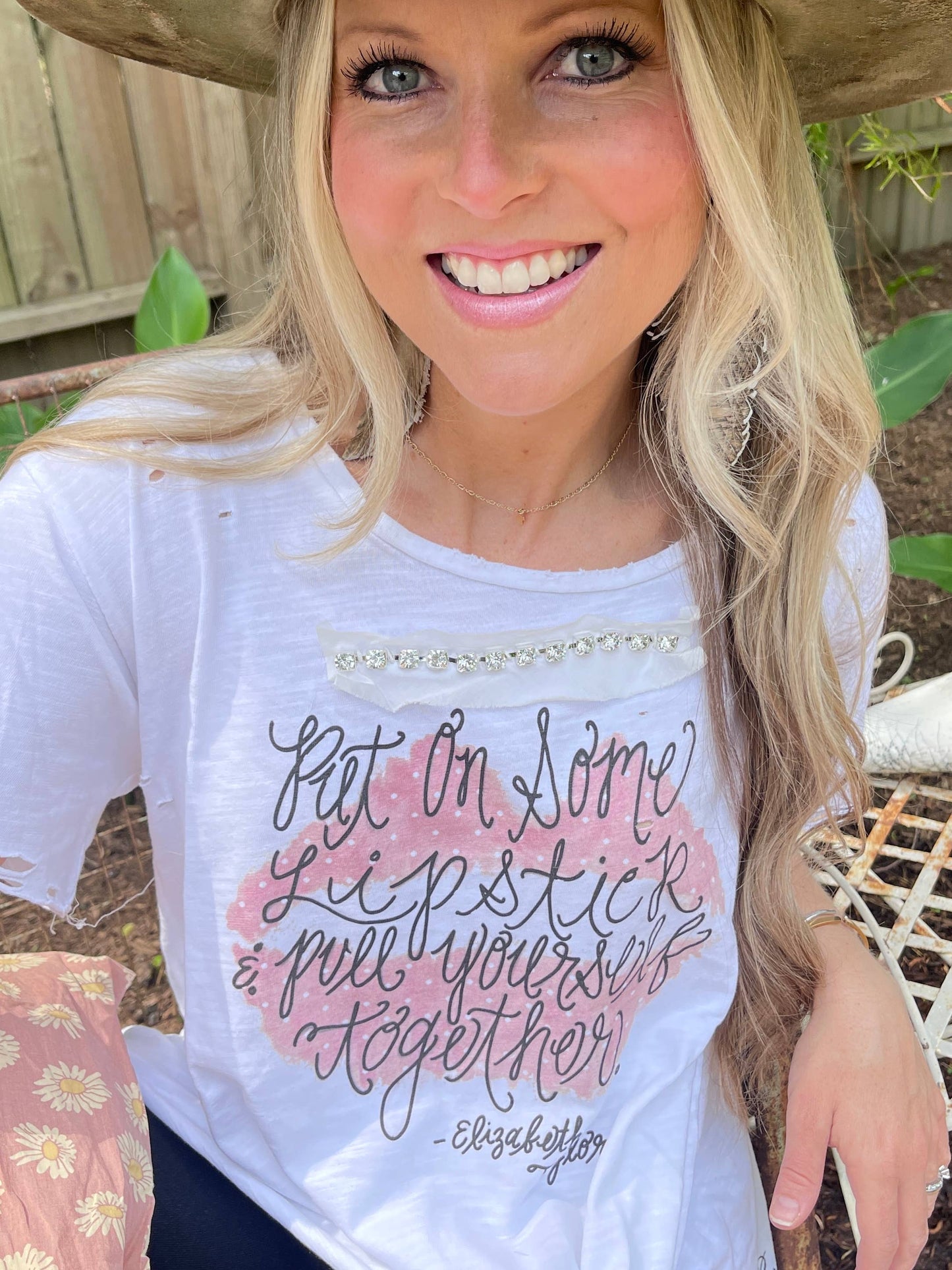 Lipstick Tattered Shirt: Sm
