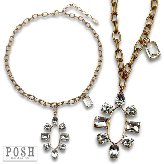 Rhinestone pendant and chain necklace: Gold