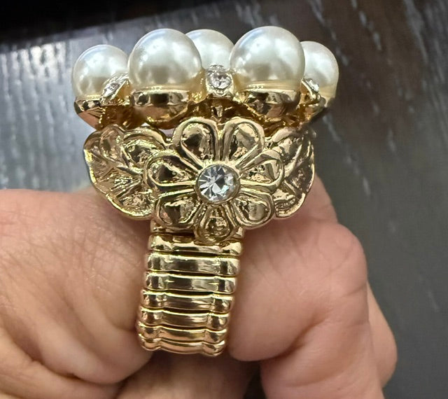 Gold Ring with Clear Stones In Flower - Pearl