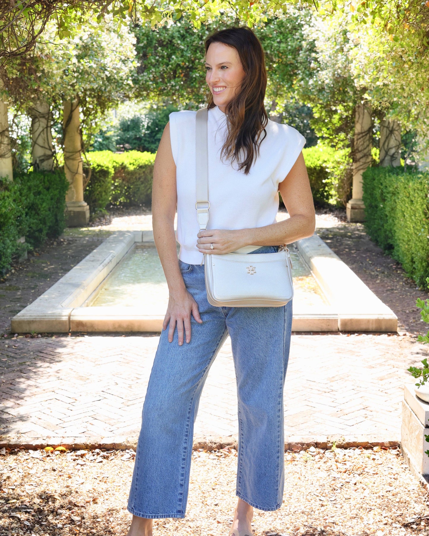 Paxton Crossbody with Pockets Pearl PB: Default