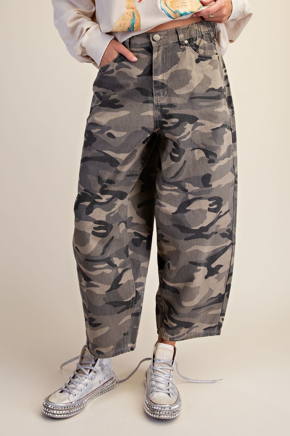 CAMO PRINT BARREL PANTS